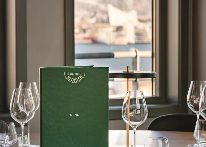 Enter St Elisabeth & Hotel