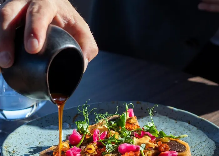 Enter St Elisabeth & Hotel