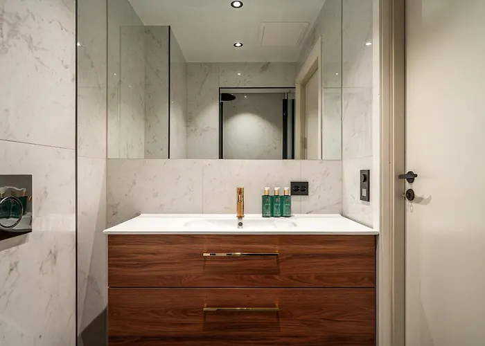 Enter St Elisabeth & Hotel Tromsø