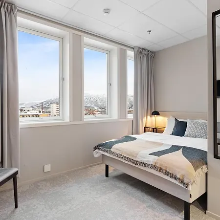 Enter St Elisabeth &